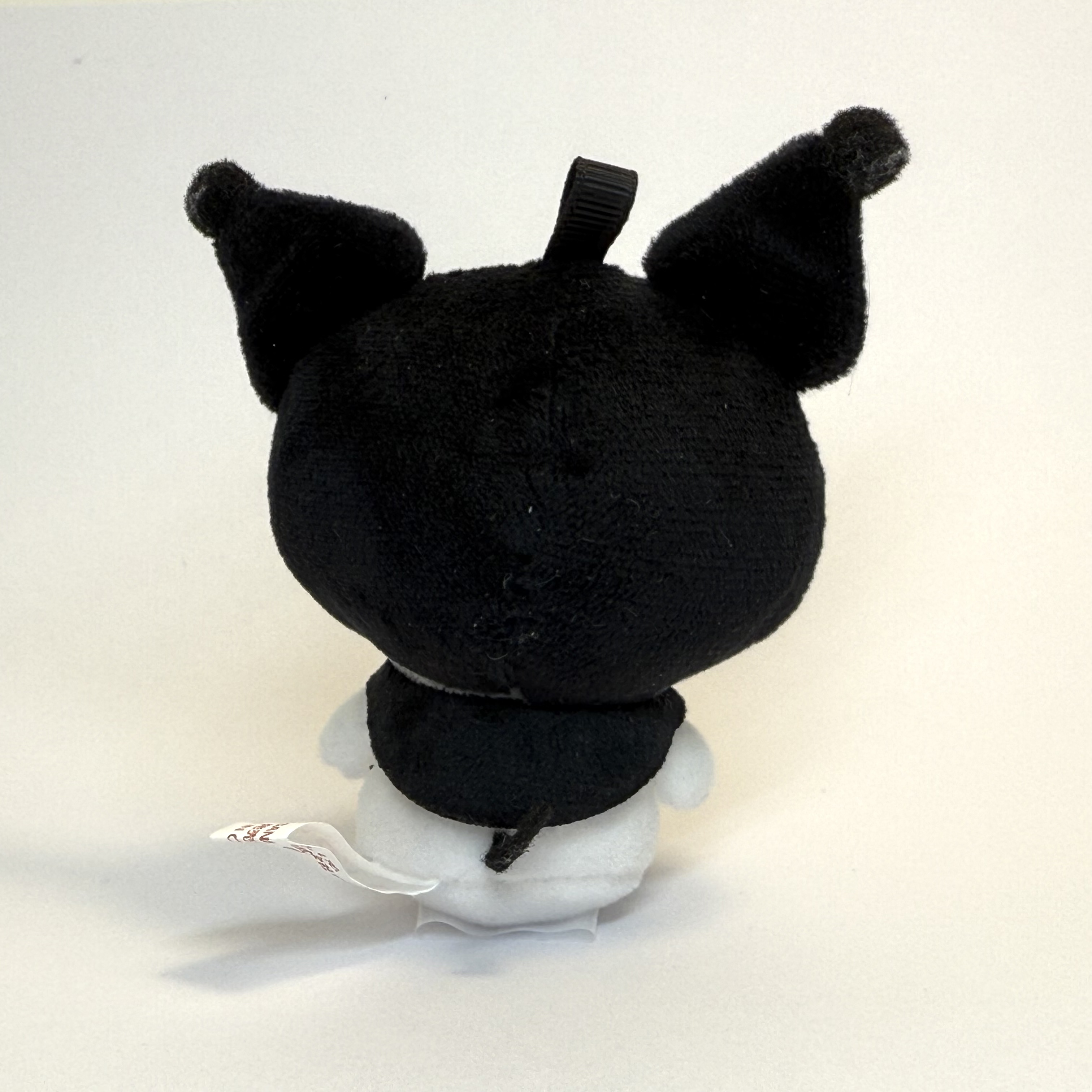 complex geometry: kuromi doll angle 3, the back view